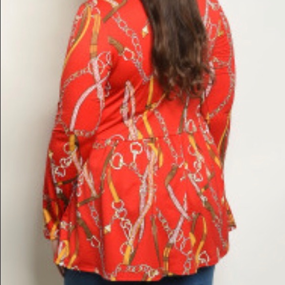 Beautiful red relaxed top - Picture 3 of 4